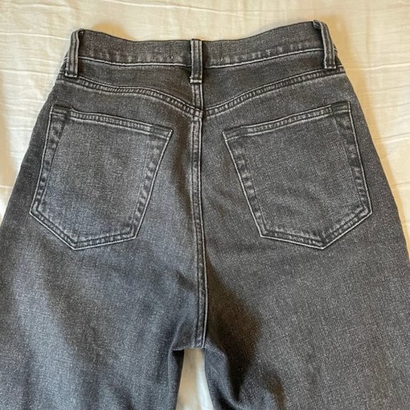 Classic Black Women's Jeans - Picture 4 of 5